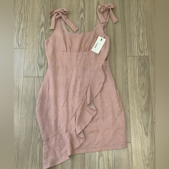 NWT ENDLESS ROSE BLUSH RUFFLE DRESS❤️❤️❤️❤️ - Picture 4 of 10